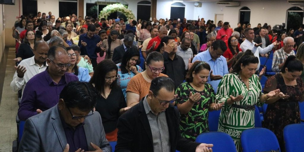 Rond&ocirc;nia, Amazonas e Esp&iacute;rito Santo j&aacute; s&atilde;o estados de maioria evang&eacute;lica, aponta pesquisa