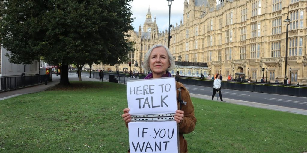 Idosa crist&atilde; &eacute; condenada por oferecer conversa perto de cl&iacute;nica de aborto na Inglaterra